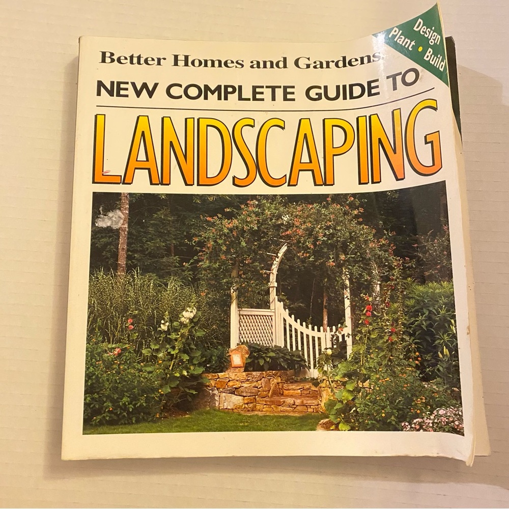 Better Homes and Gardens Landscaping Guide Book